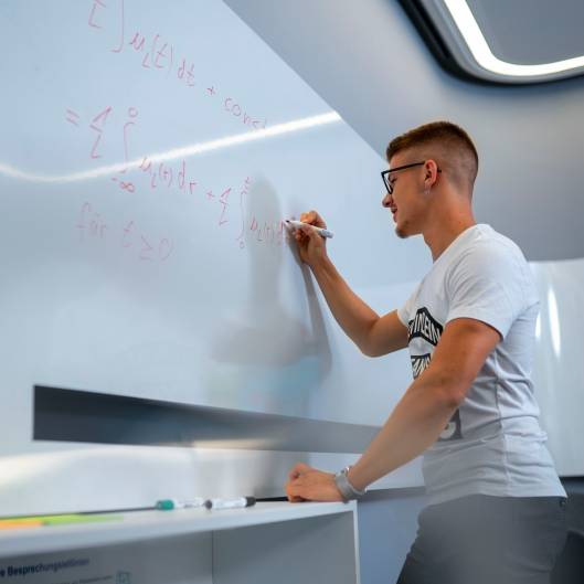 Bachelor of Engineering Mechatronik / Energiewirtschaft 2023 