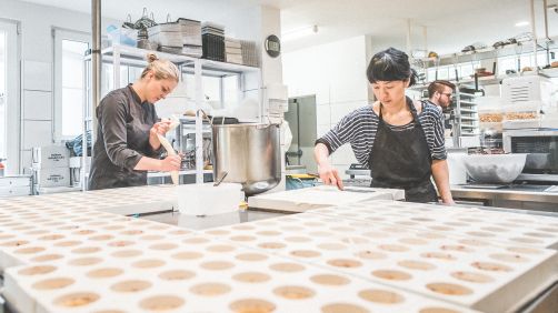 Backen im Team bei der Patisserie Ludwig