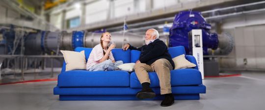 Die blaue Couch im Wasserwerk