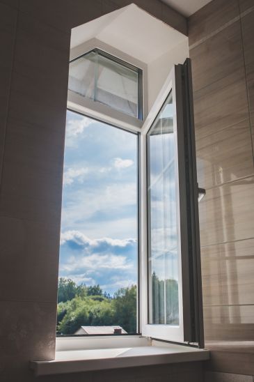 Bright light and freshness of the air into the house through the window