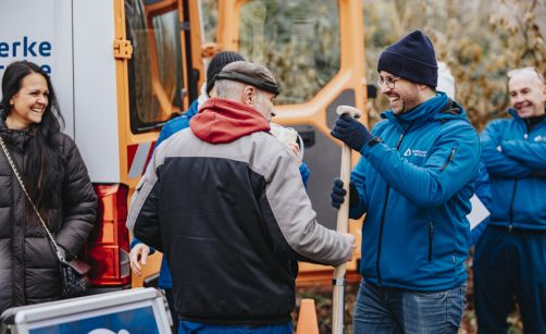 Baumpflanzaktion Spaten