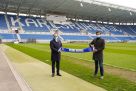 KSC-Geschäftsführer Michael Becker und Michael Homann, Geschäftsführer der Stadtwerke Karlsruhe