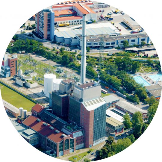 Luftaufnahme vom Heizkraftwerk West am Rheinhafen