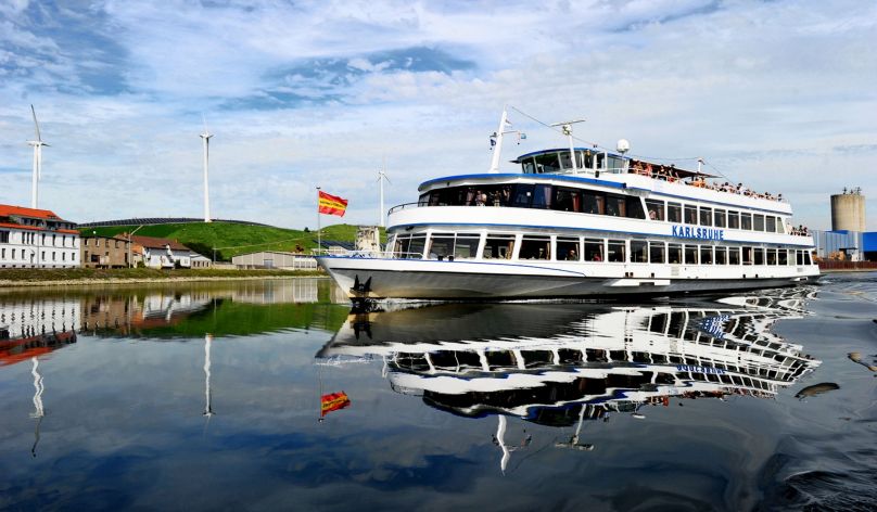 fahrgastschiff