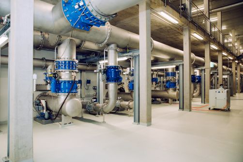 Die Dimensionen der Pumpenanlage sind beeindruckend.