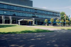 Gebäude der Deutschen Flugsicherung in Karlsruhe