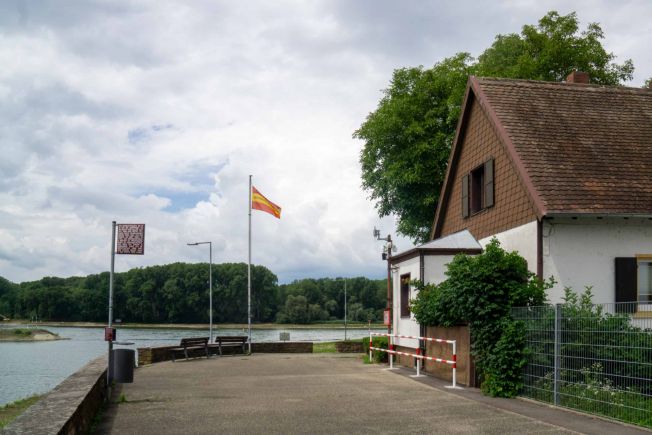Haus Schiffsmeldestelle Knielingen