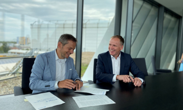 TV-Grundversorgung und Glasfaseranschluss für 14.000 Wohneinheiten