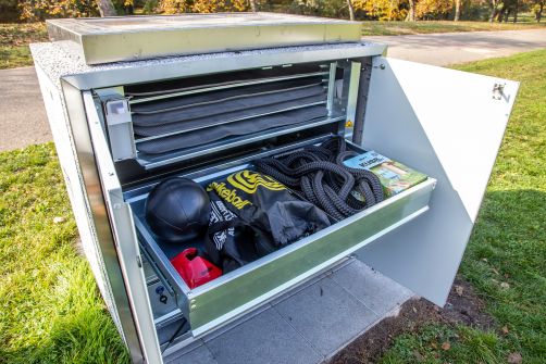 Sportbox offen