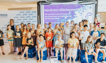 „Kinder schützen unsere Natur!“: Stadtwerke zeichnen Gewinnerbilder des 38. Schüler-Malwettbewerbs aus